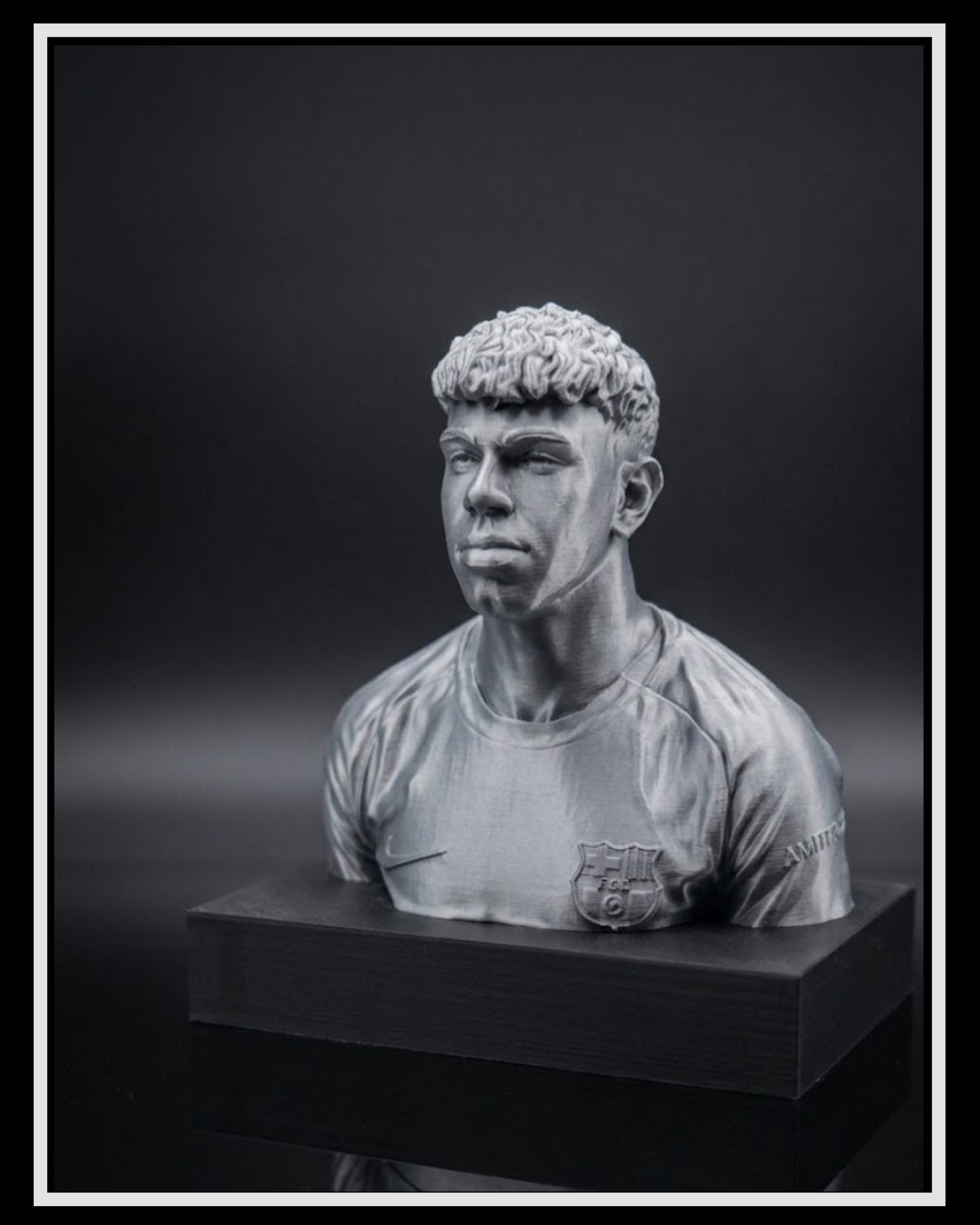Players Bust